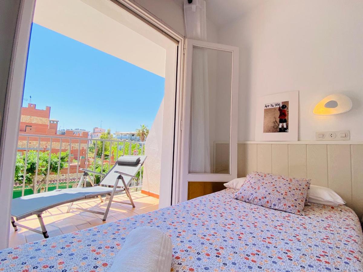 Apartamentos Aquarium. 罗萨斯 外观 照片